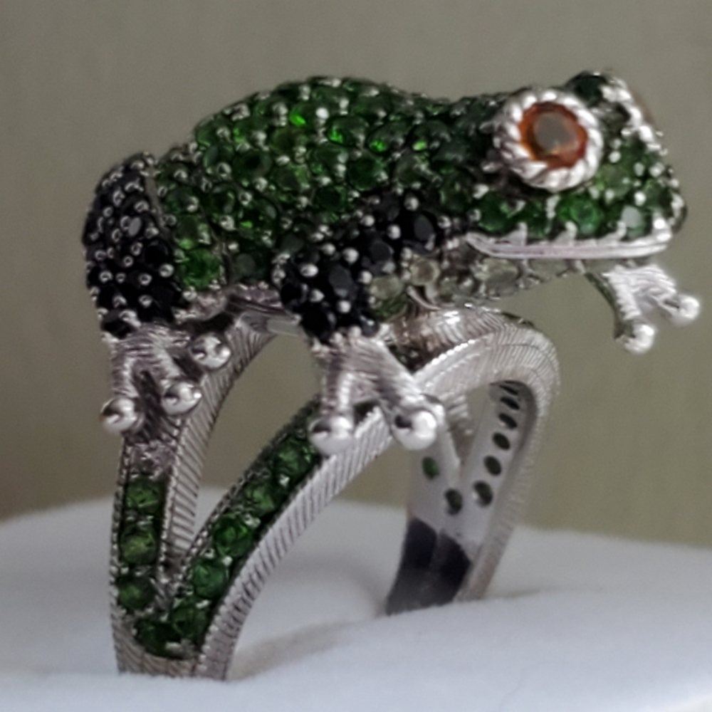 Brand New Judith Ripka Sterling Gemstone Frog ring SIZE 6